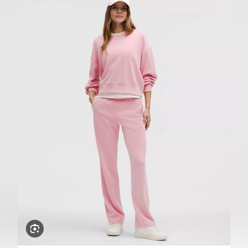 Lululemon softstreme joggers size 4